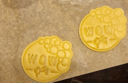 gepersonaliseerde koekjesvorm en stempel met logo